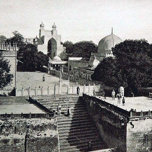 Monthly Chhatti Sharif